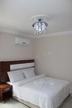Hotel Sahi Divan 2*